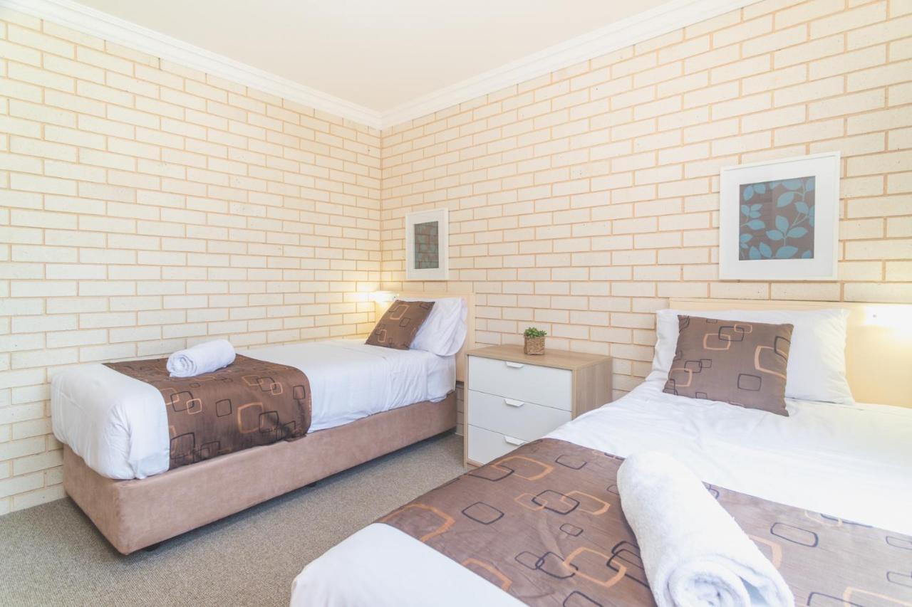 Santa Fe Motel And Holiday Units Lennox Head Εξωτερικό φωτογραφία